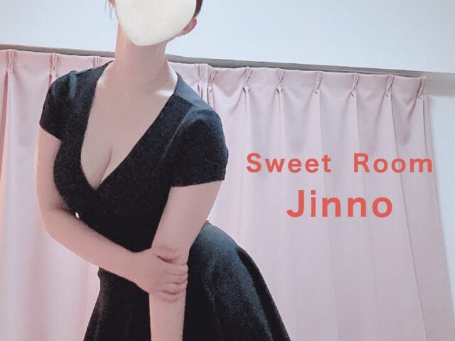 【2025年6月26日】神野さんの写メ日記 8 a woman in a black dress